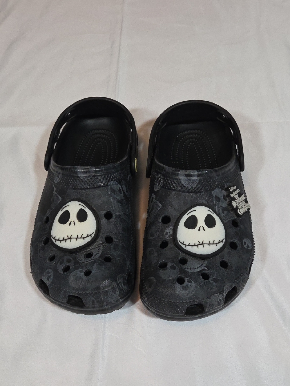 Disney Crocs Classic The Nightmare Before Christmas Glow In The Dark Sz 8 W 6 M